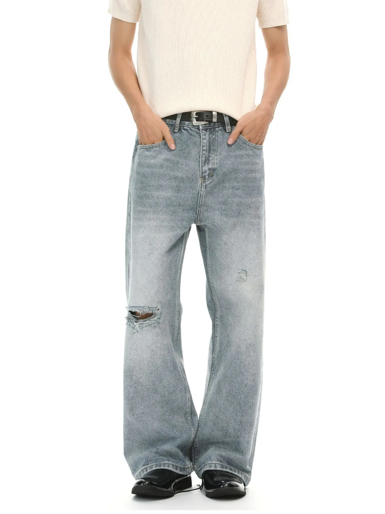 Men's Distressed Wide-Leg Jeans
